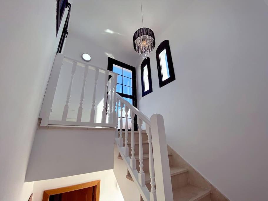 Villa Nina 'Luxury Villa In The Sun' คอร์ราเลโฮ ภายนอก รูปภาพ
