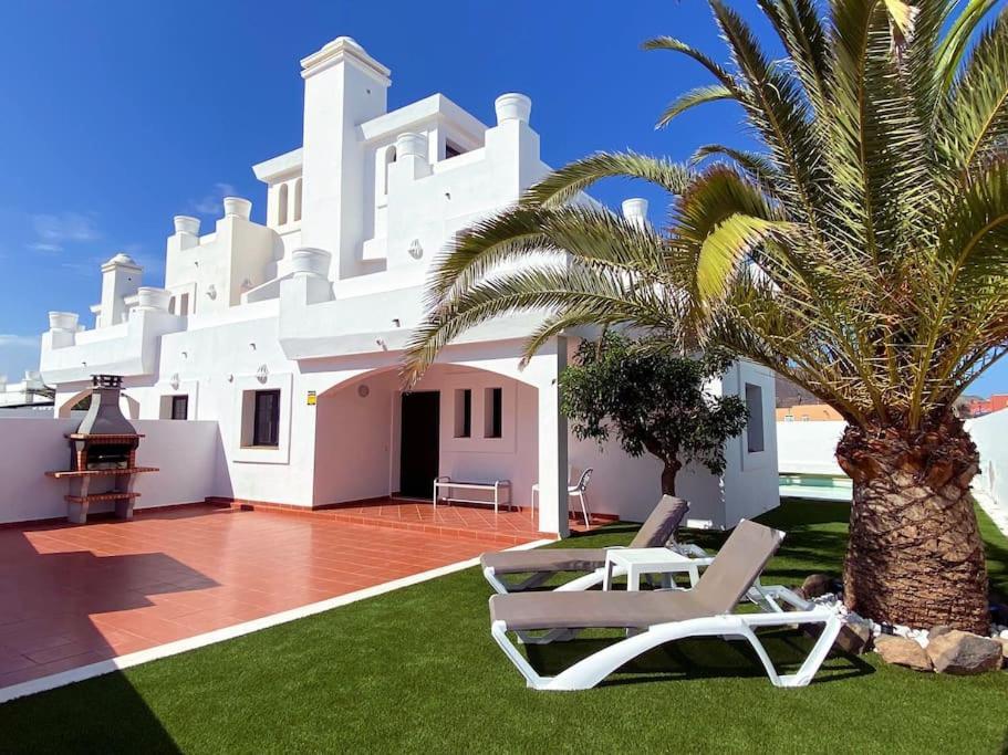 Villa Nina 'Luxury Villa In The Sun' คอร์ราเลโฮ ภายนอก รูปภาพ